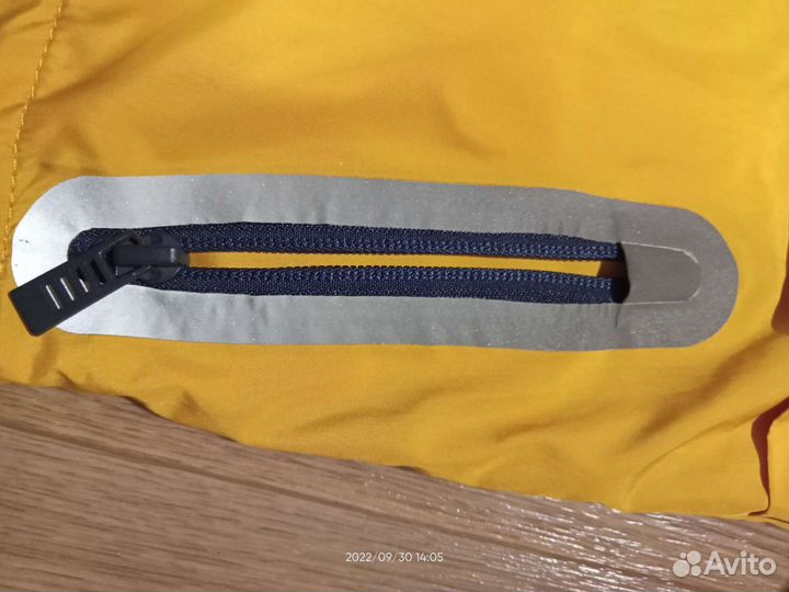 Ветровка на мальчика в идеальном состоянии