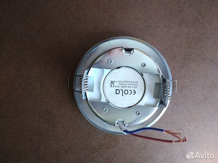 Светильник потолочный