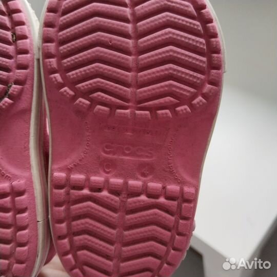 Босоножки для девочки Crocs