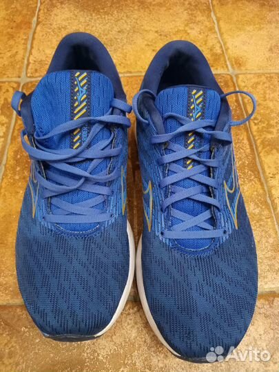 Mizuno Wave rider 26
