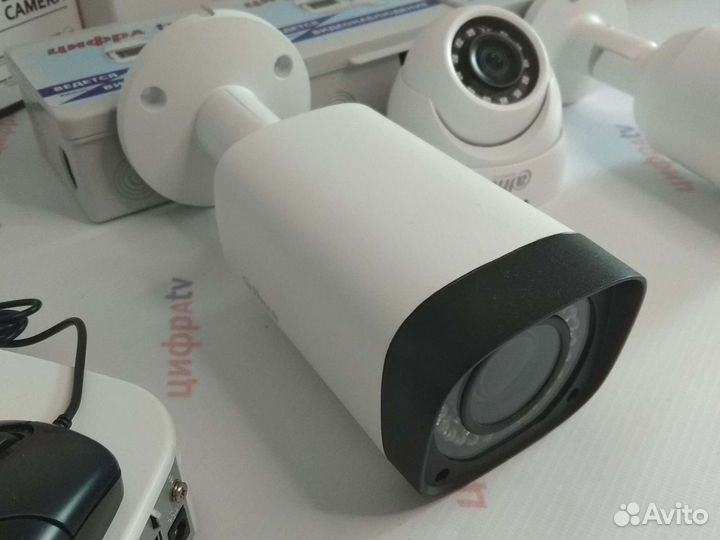 3 камеры видеонаблюдения 4Мп регистратор Dahua va