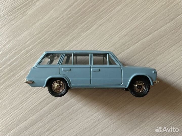 Модель автомобиля Жигули-2102