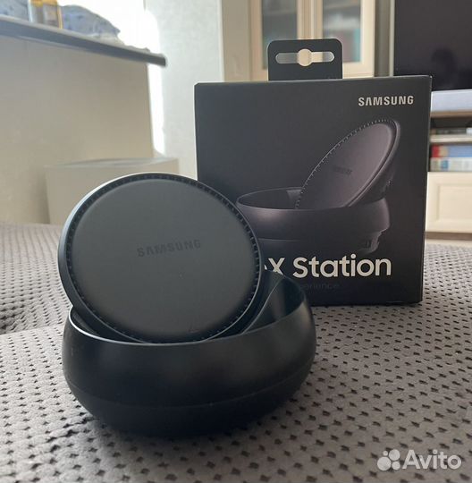 Samsung DeX station. Док-станция