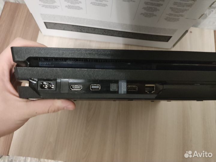 Sony playstation 4 PS4 pro 1tb