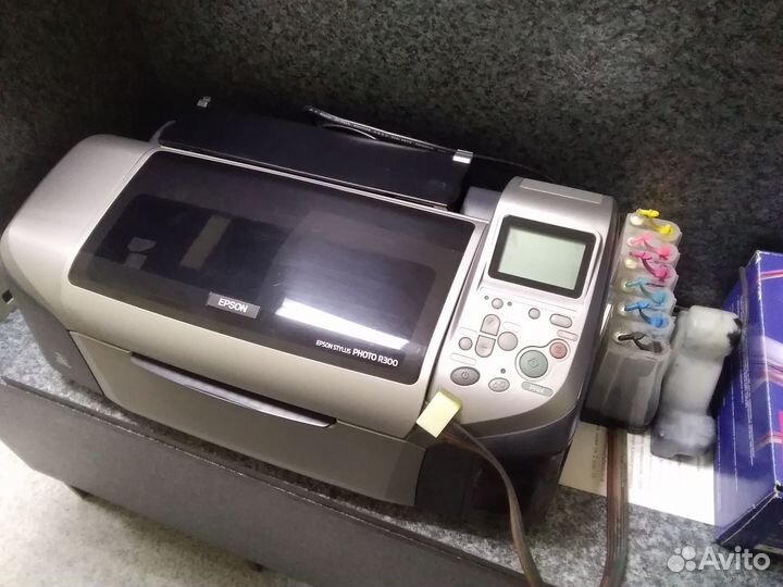 Цветной принтер Epson Stilus photo R300