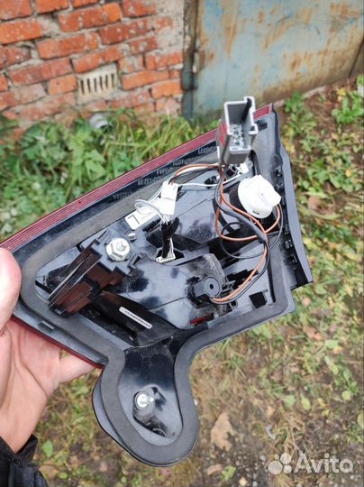 Задний левый фонарь Mondeo 4