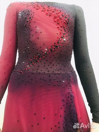 Костюм для фигурного катания