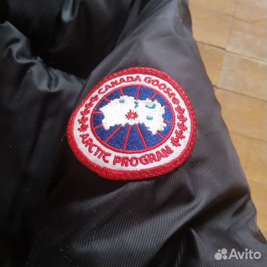 Canada Goose пуховик мужской