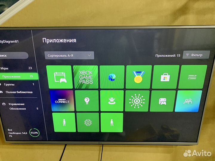 Xbox One S 1Tb + игры + 2 геймпада