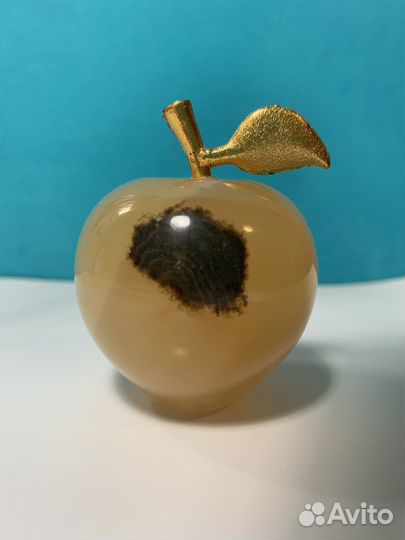 Яблоко из оникса