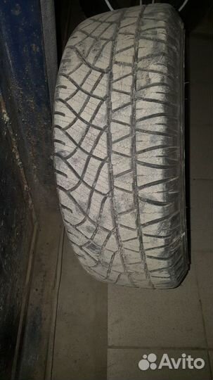 R16 Michelin Latitude Cross 235/60, PCD 5x114.3 DIA 67.1