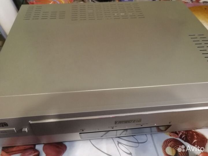 Видеомагнитофон JVC HR-S9700EU hi-fi stereo