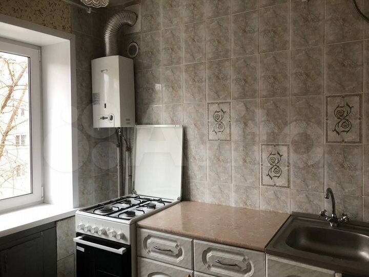 2-к. квартира, 42 м², 4/5 эт.