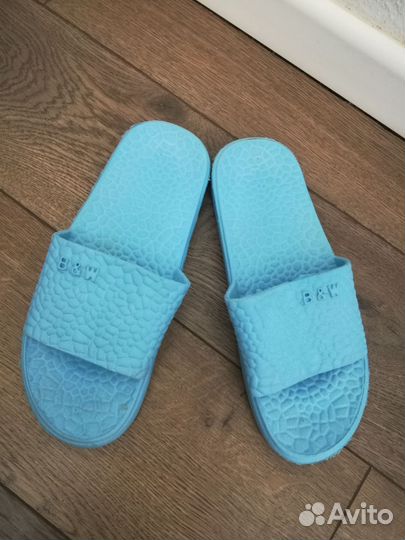 Шлепки пляжные