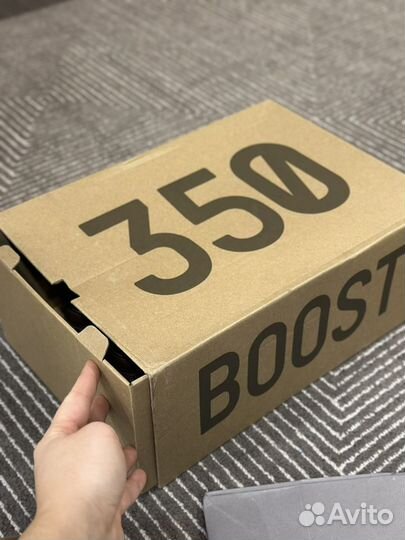 Кроссовки Adidas yeezy boots 350