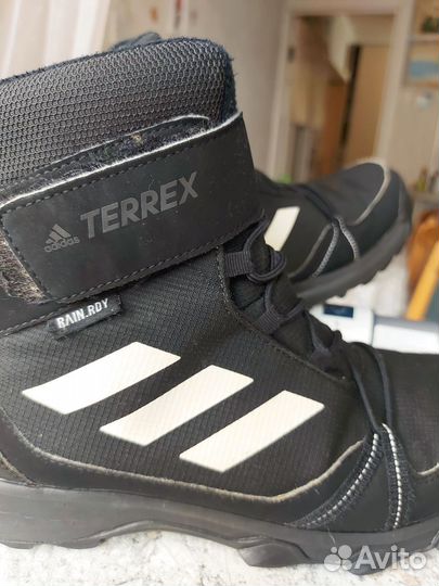 Adidas ботинки демисезонные р37