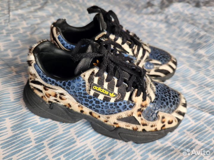 Кроссовки adidas 35 - 36