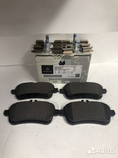 Тормозные колодки Mercedes-Benz A0074207720