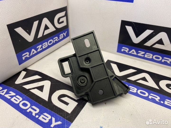 Volkswagen Golf 72013 6R1823633VR137-400