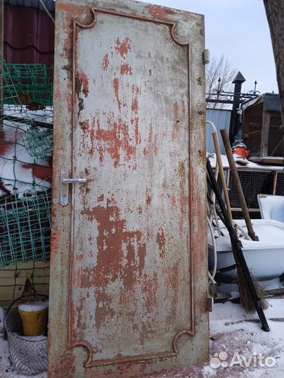 Металлическая дверь бу