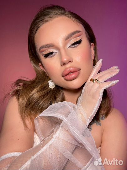 Макияж и прическа