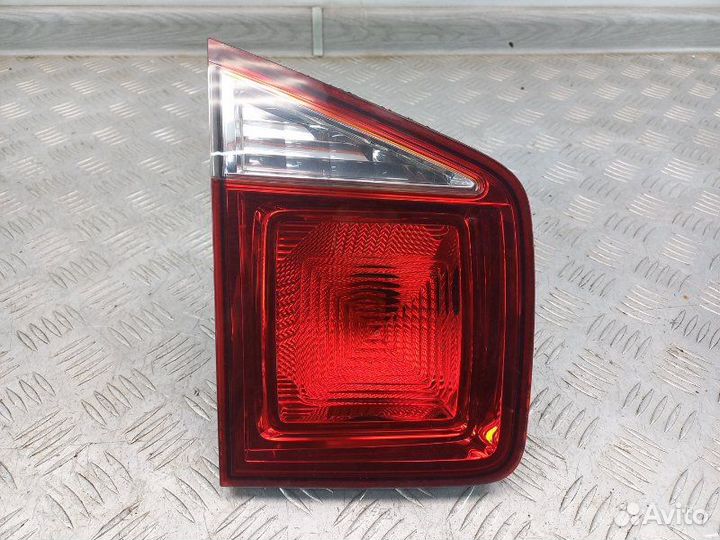 Фонарь задний внутренний левый Chevrolet Orlando 1