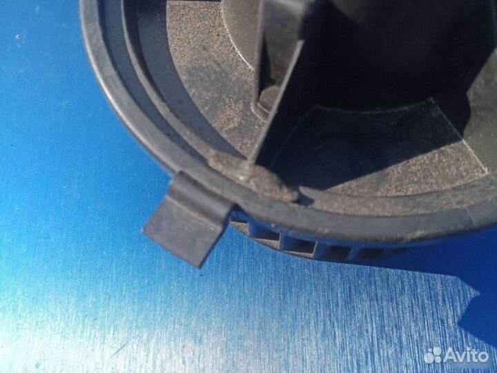 Мотор отопителя Volkswagen Golf 2