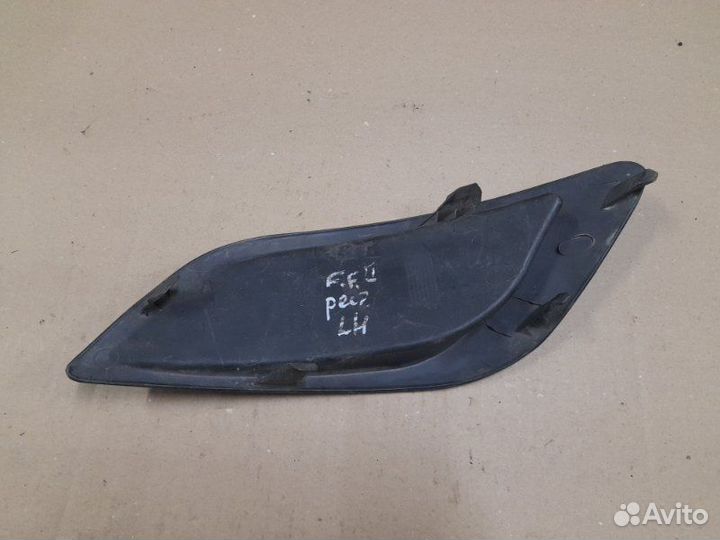 Заглушка птф Ford Focus 2 седан 1.8 2008