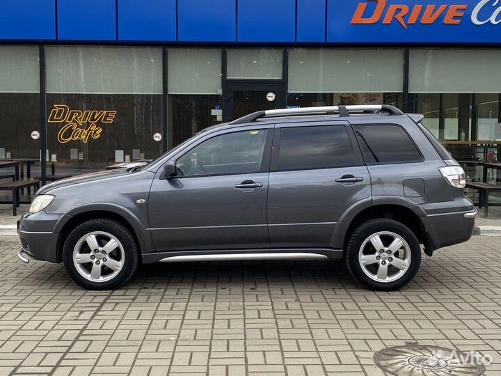 Mitsubishi Outlander 2.4 AT, 2007, 210 000 км