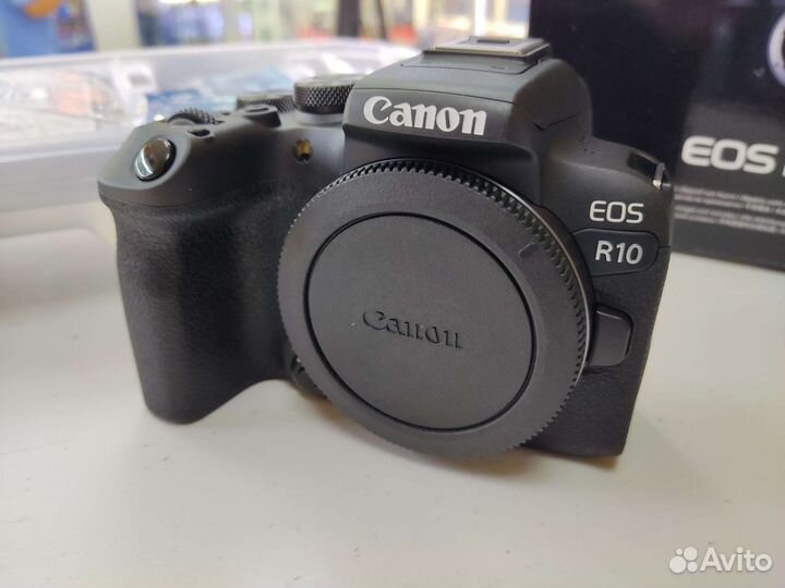 Canon EOS R10 Body новый в упаковке Русский