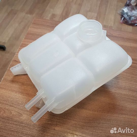 Бачок расширительный Ford Focus 2