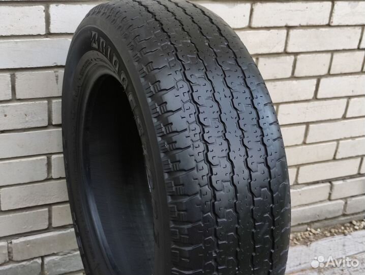 Bridgestone Dueler H/T D689 215/65 R16 98H