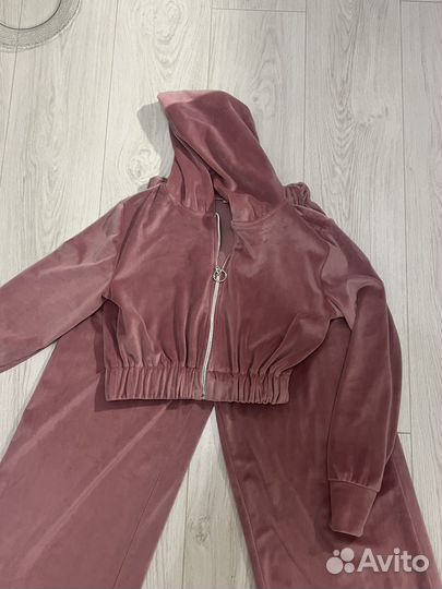 Бархатный костюм женский