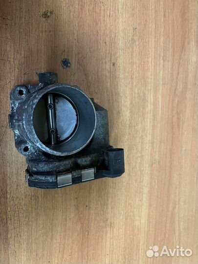 Дросельная заслонка