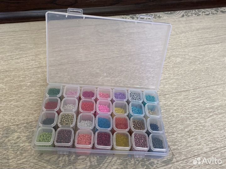 Бисер б/у, + подарок в нутри