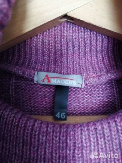 Свитер женский