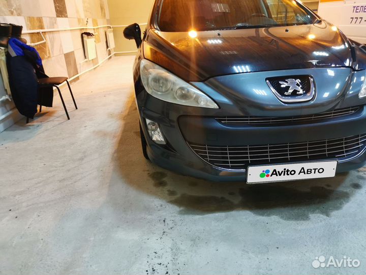 Peugeot 308 1.6 AT, 2010, 137 000 км