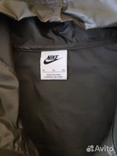 Ветровка Nike Essential Running Jacket