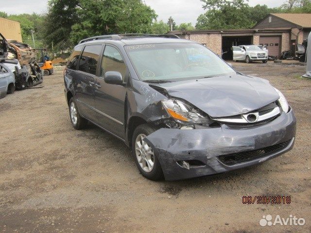 Разбор на запчасти Toyota Sienna 2