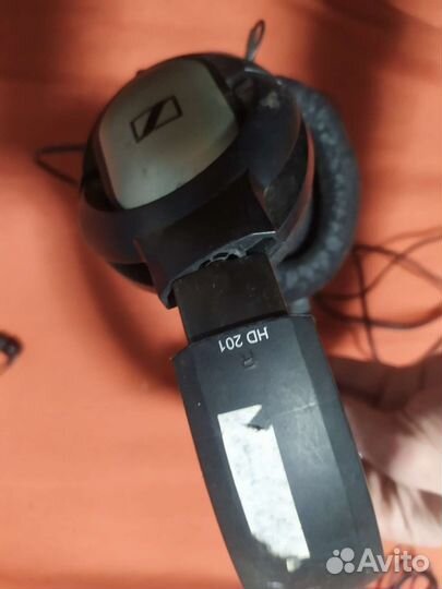 Наушники разные