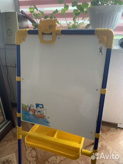 Мольберт для рисования магнитный