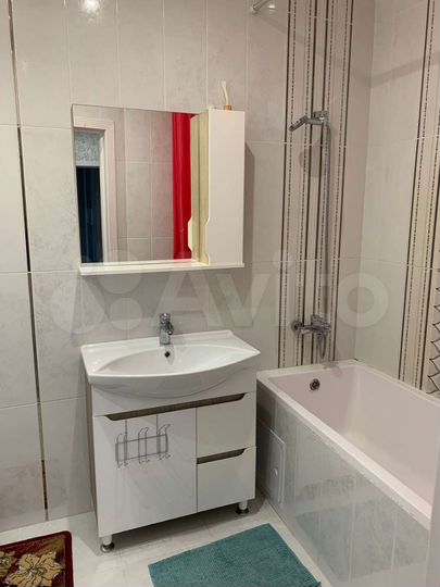 2-к. квартира, 61 м², 8/17 эт.