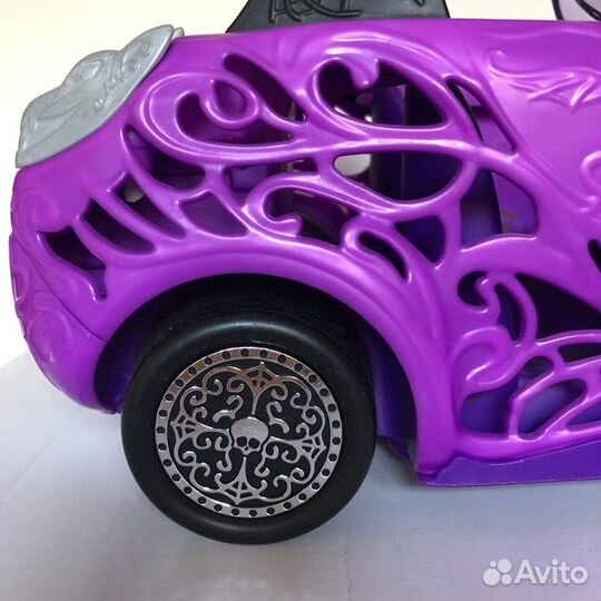 Игрушечная машина Monster High