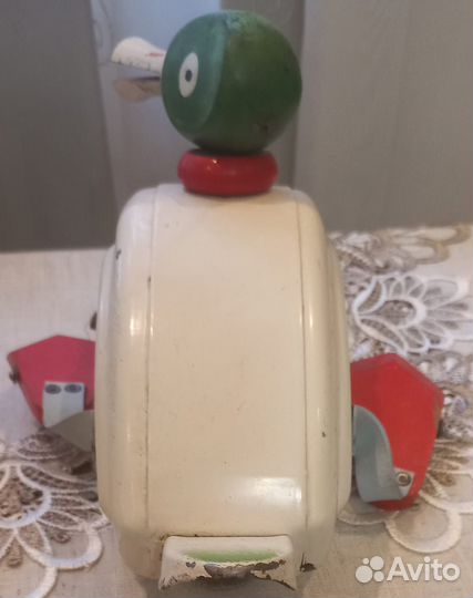 Коллекционная детская игрушка уточка 1934 год