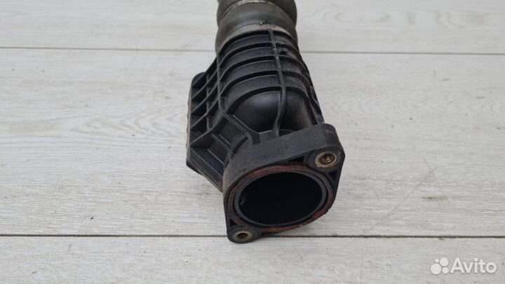 Патрубок воздушный Peugeot 3008 1 DV6C 2012