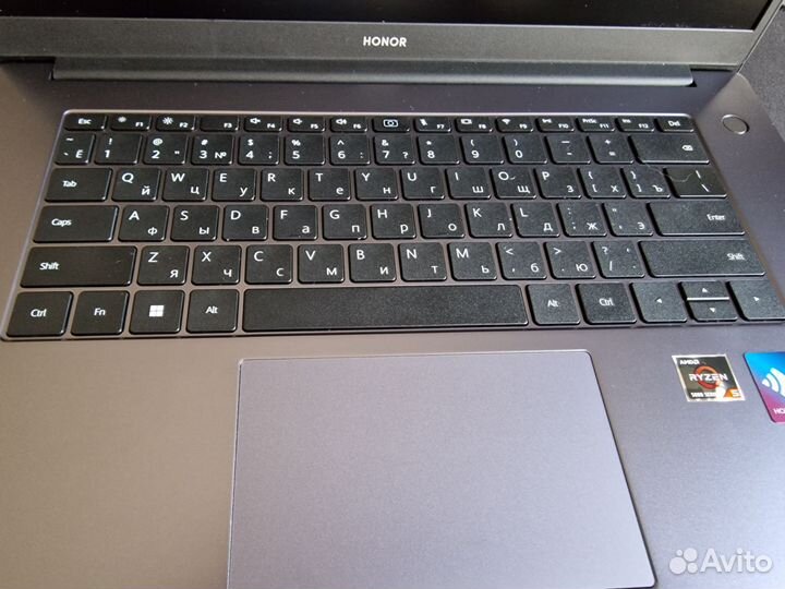 Honor magicbook 15. 5500u, 16Gb, 512Gb