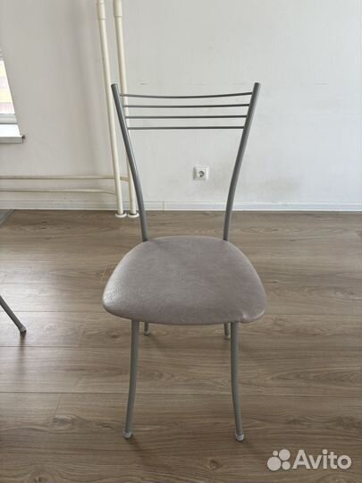 Кухонный стол и стулья бу