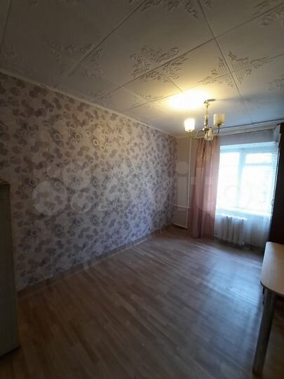 Комната 12 м² в 6-к., 3/5 эт.