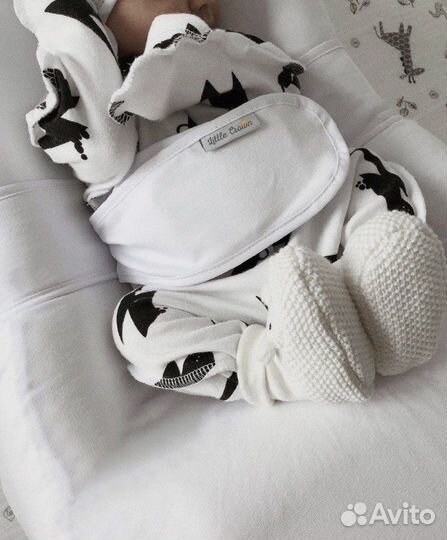 Кокон для новорожденных little crown