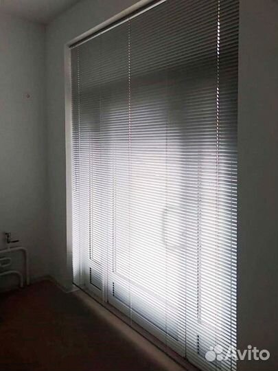 Жалюзи, шторы рулонные